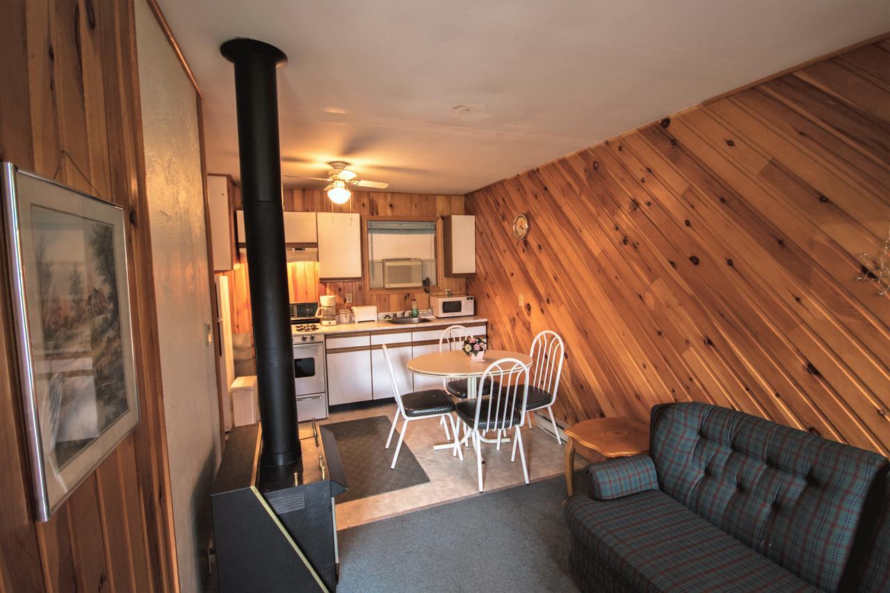 High Falls Bay Cottages, Camping & Waterpark Bracebridge Εξωτερικό φωτογραφία