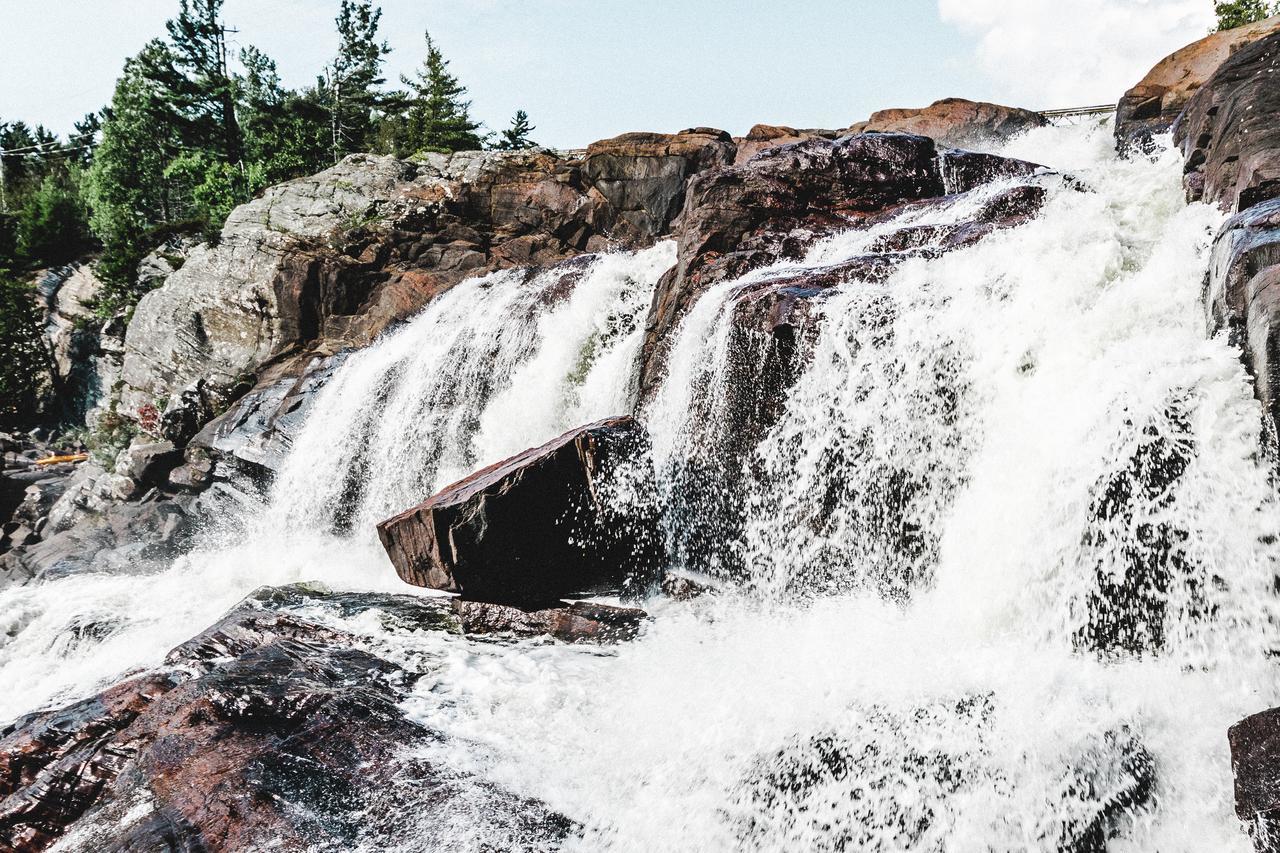 High Falls Bay Cottages, Camping & Waterpark Bracebridge Εξωτερικό φωτογραφία